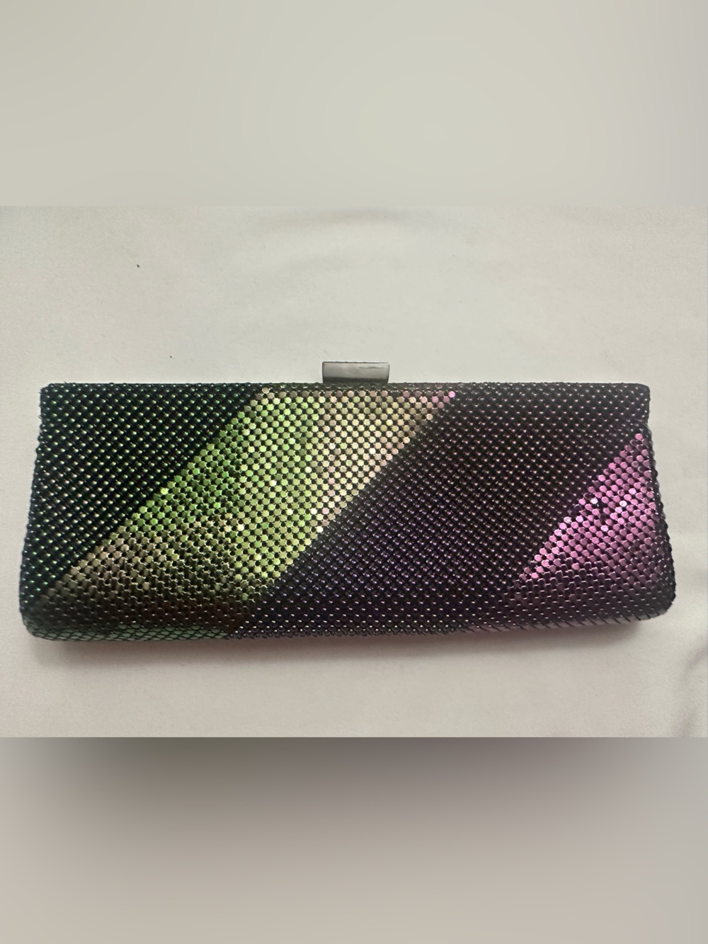 Vintage-Inspired Iridescent Mesh Evening Clutch – Green, Black & Purple